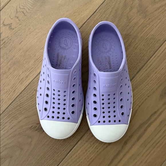 Native Shoes Other - Native Jefferson Low-Top Shoe